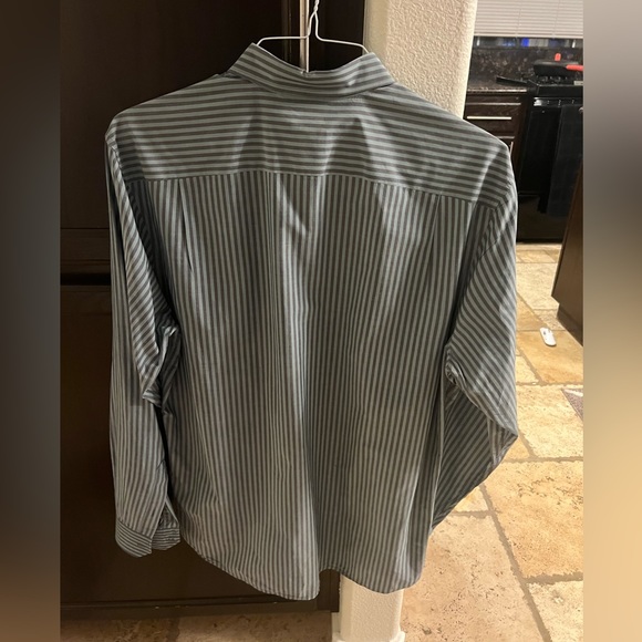 Lacoste button up long sleeve shirt - Picture 2 of 4